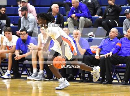 Thumbnail 3 in Bishop Gorman vs. Centennial (Tarkanian Classic) photogallery.