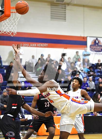 Thumbnail 3 in Bishop Gorman vs. Centennial (Tarkanian Classic) photogallery.