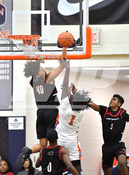 Thumbnail 1 in Bishop Gorman vs. Centennial (Tarkanian Classic) photogallery.