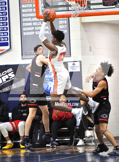 Thumbnail 2 in Bishop Gorman vs. Centennial (Tarkanian Classic) photogallery.