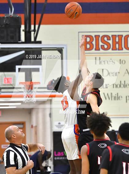 Thumbnail 3 in Bishop Gorman vs. Centennial (Tarkanian Classic) photogallery.