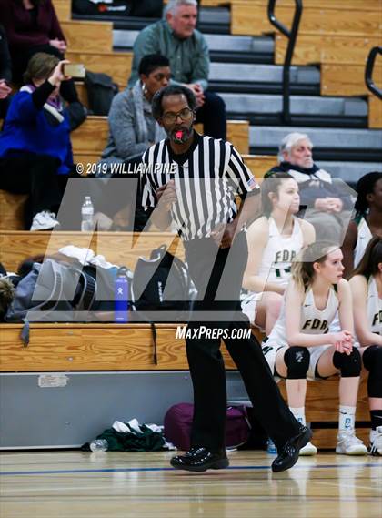 Thumbnail 1 in Roosevelt vs Red hook (MHAL Semifinal) photogallery.