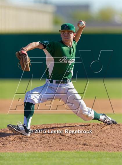 Thumbnail 2 in Reagan vs Churchill photogallery.