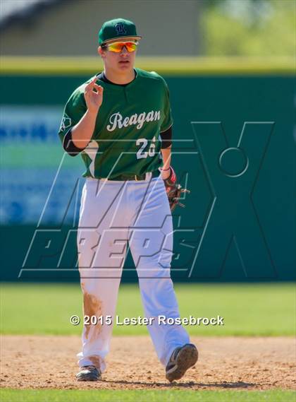 Thumbnail 1 in Reagan vs Churchill photogallery.