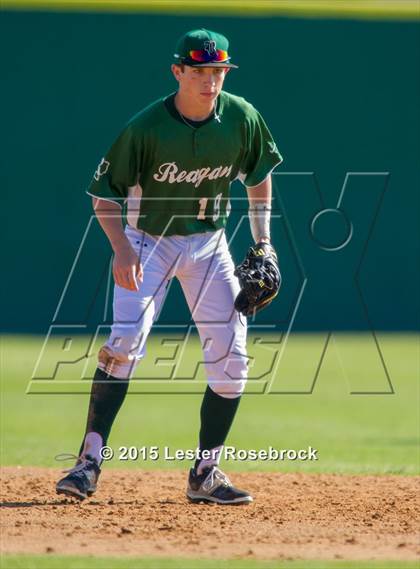 Thumbnail 1 in Reagan vs Churchill photogallery.