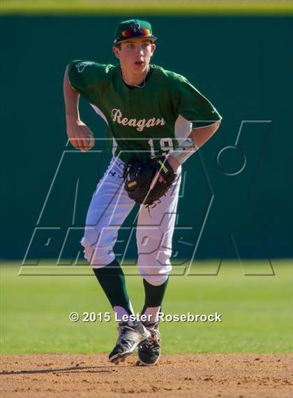 Thumbnail 1 in Reagan vs Churchill photogallery.
