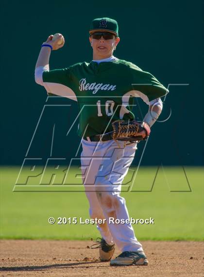 Thumbnail 1 in Reagan vs Churchill photogallery.