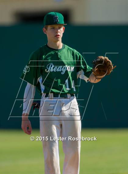 Thumbnail 3 in Reagan vs Churchill photogallery.
