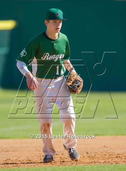 Thumbnail 1 in Reagan vs Churchill photogallery.