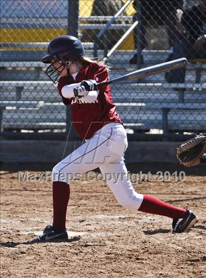 Thumbnail 2 in Saginaw vs. Cleburne (Brewer Tournament) photogallery.