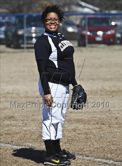 Thumbnail 1 in Saginaw vs. Cleburne (Brewer Tournament) photogallery.