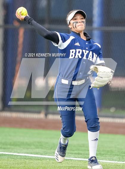 Thumbnail 3 in Bryan @ Midlothian photogallery.