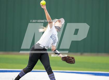 Thumbnail 3 in Bryan @ Midlothian photogallery.