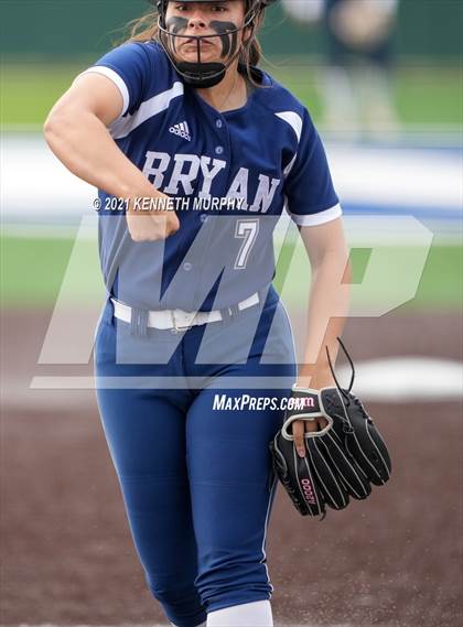 Thumbnail 2 in Bryan @ Midlothian photogallery.