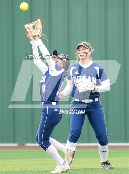Thumbnail 1 in Bryan @ Midlothian photogallery.