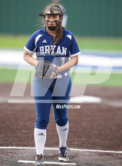 Thumbnail 3 in Bryan @ Midlothian photogallery.