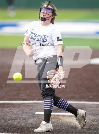 Thumbnail 3 in Bryan @ Midlothian photogallery.