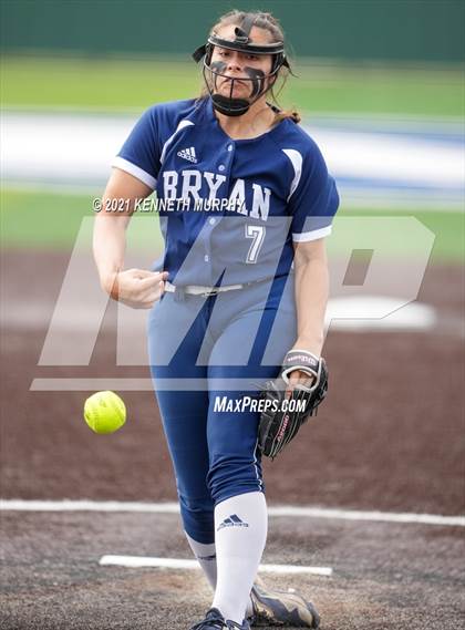 Thumbnail 2 in Bryan @ Midlothian photogallery.