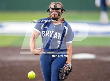 Thumbnail 3 in Bryan @ Midlothian photogallery.