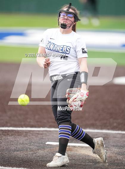 Thumbnail 2 in Bryan @ Midlothian photogallery.