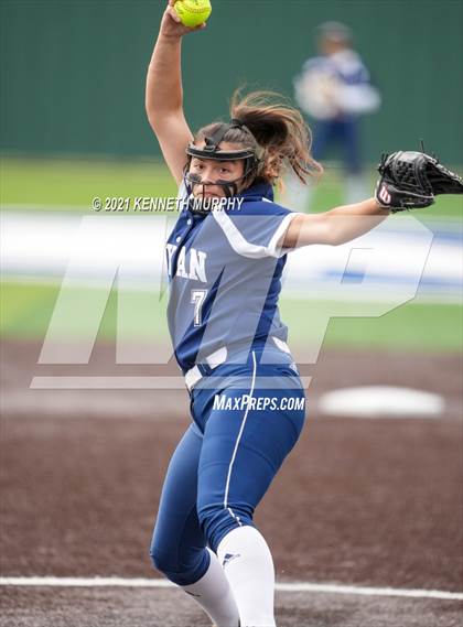 Thumbnail 2 in Bryan @ Midlothian photogallery.