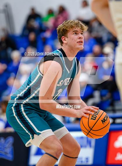 Thumbnail 1 in Siegel @ Lebanon (TSSAA 4A Regional) photogallery.