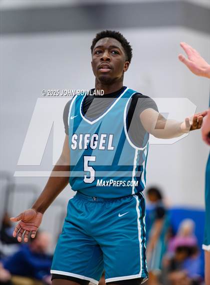 Thumbnail 3 in Siegel @ Lebanon (TSSAA 4A Regional) photogallery.