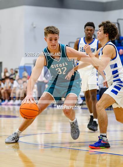 Thumbnail 2 in Siegel @ Lebanon (TSSAA 4A Regional) photogallery.
