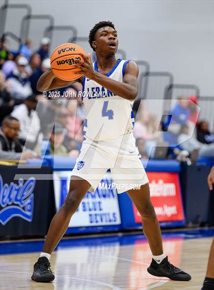 Thumbnail 1 in Siegel @ Lebanon (TSSAA 4A Regional) photogallery.