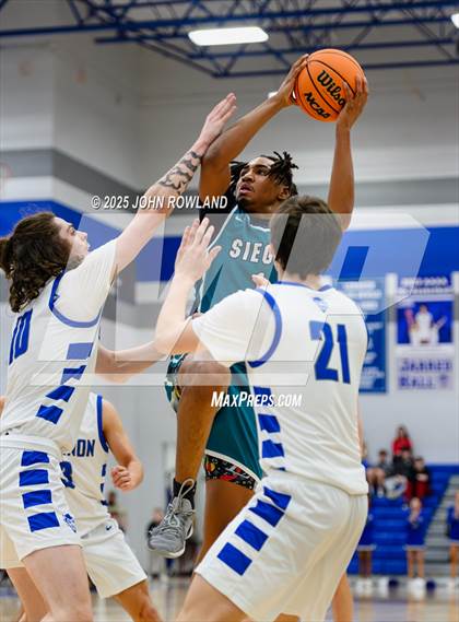Thumbnail 2 in Siegel @ Lebanon (TSSAA 4A Regional) photogallery.