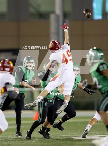 Thumbnail 3 in Cathedral Catholic vs. St. Mary's (CIF State Division 1AA Final) photogallery.