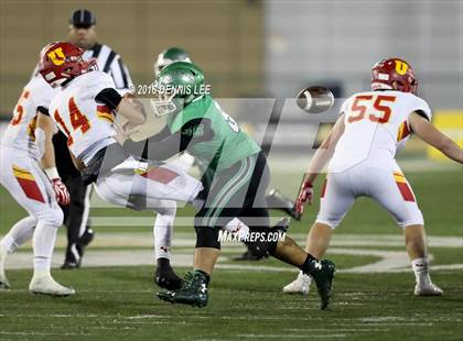 Thumbnail 2 in Cathedral Catholic vs. St. Mary's (CIF State Division 1AA Final) photogallery.