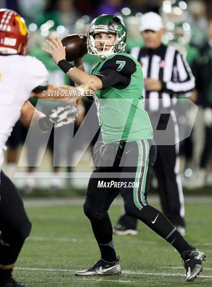 Thumbnail 3 in Cathedral Catholic vs. St. Mary's (CIF State Division 1AA Final) photogallery.