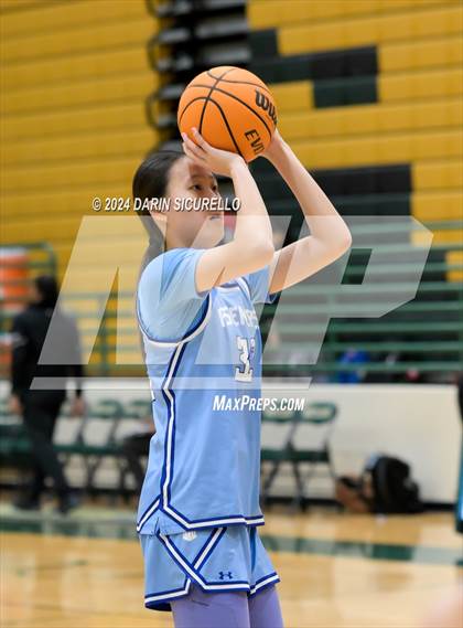 Thumbnail 3 in IMG Academy vs. PHH Prep National (Nike Tournament of Champions) photogallery.