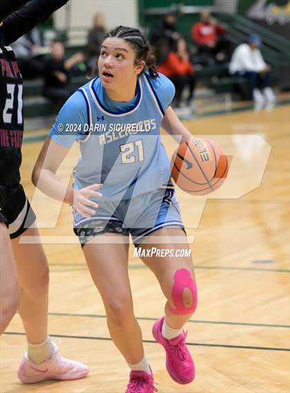 Thumbnail 1 in IMG Academy vs. PHH Prep National (Nike Tournament of Champions) photogallery.