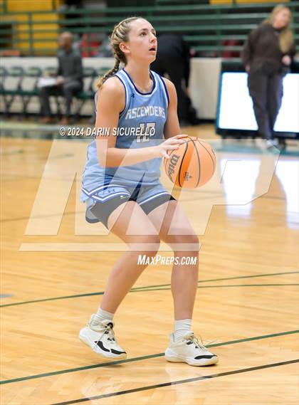Thumbnail 1 in IMG Academy vs. PHH Prep National (Nike Tournament of Champions) photogallery.