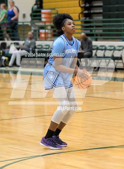 Thumbnail 1 in IMG Academy vs. PHH Prep National (Nike Tournament of Champions) photogallery.