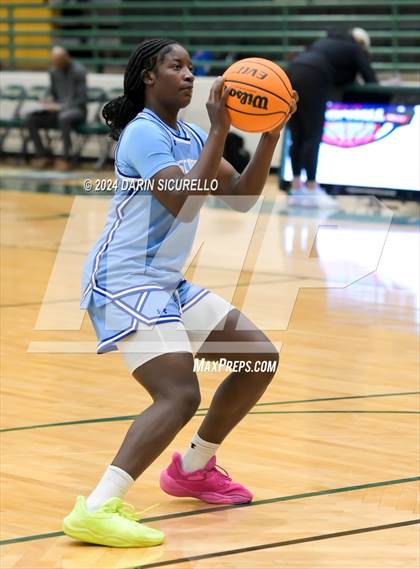 Thumbnail 3 in IMG Academy vs. PHH Prep National (Nike Tournament of Champions) photogallery.