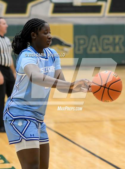 Thumbnail 3 in IMG Academy vs. PHH Prep National (Nike Tournament of Champions) photogallery.