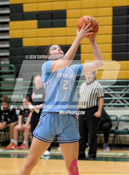 Thumbnail 3 in IMG Academy vs. PHH Prep National (Nike Tournament of Champions) photogallery.