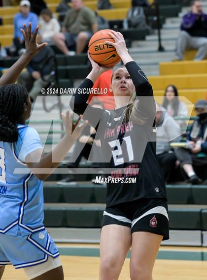 Thumbnail 2 in IMG Academy vs. PHH Prep National (Nike Tournament of Champions) photogallery.