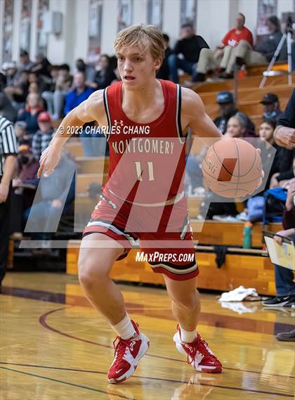 Thumbnail 3 in Montgomery vs Piner photogallery.