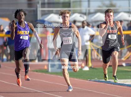Thumbnail 1 in AIA Track & Field Championships (Boys 100/400m Dash DIV 1 & 3) photogallery.