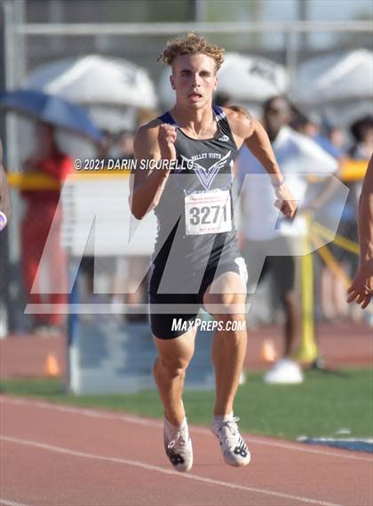Thumbnail 3 in AIA Track & Field Championships (Boys 100/400m Dash DIV 1 & 3) photogallery.