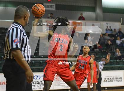 Thumbnail 1 in Grapevine vs. Mexia photogallery.