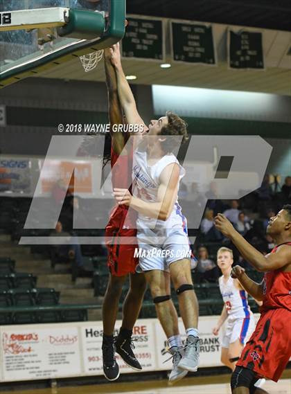 Thumbnail 3 in Grapevine vs. Mexia photogallery.