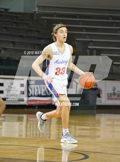 Thumbnail 1 in Grapevine vs. Mexia photogallery.