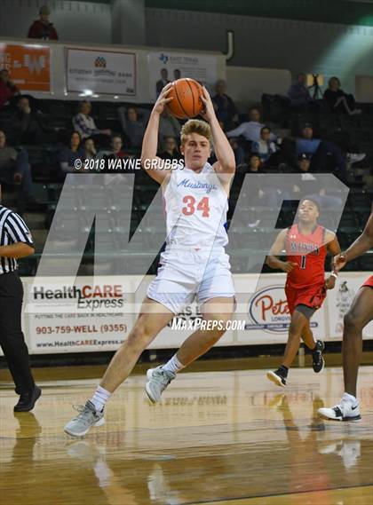 Thumbnail 2 in Grapevine vs. Mexia photogallery.