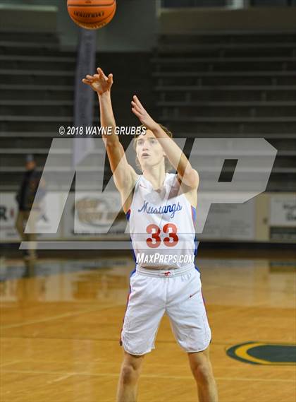 Thumbnail 1 in Grapevine vs. Mexia photogallery.