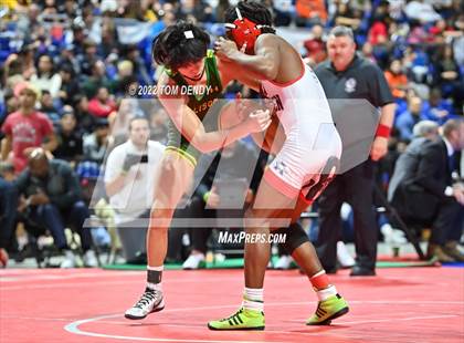 Thumbnail 3 in UIL State Championships - 6A 113lb Final photogallery.